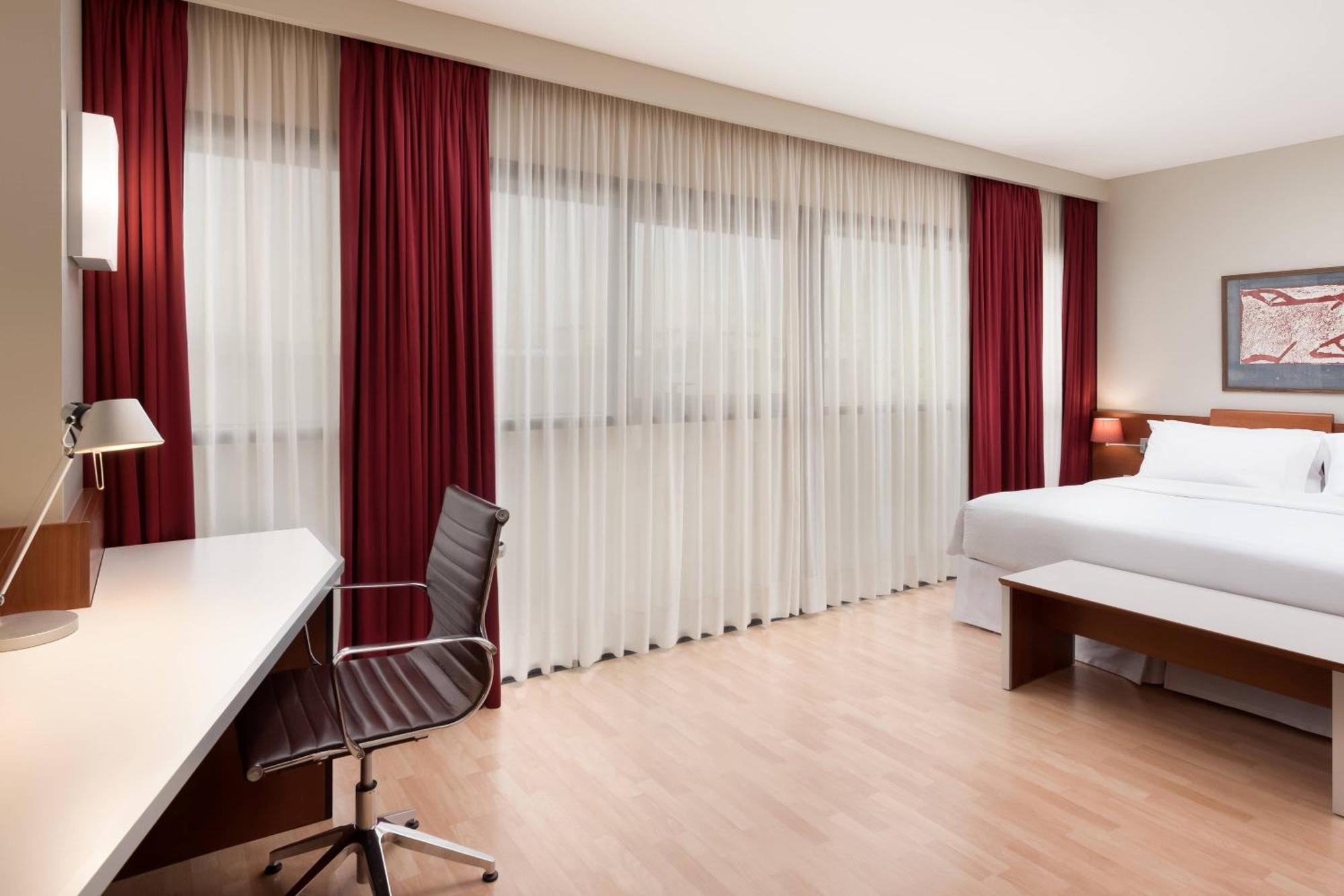 Four Points By Sheraton Barcelona Diagonal Exterior foto