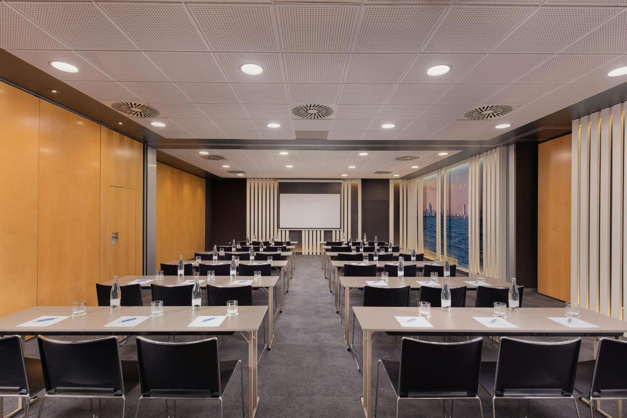 Four Points By Sheraton Barcelona Diagonal Exterior foto